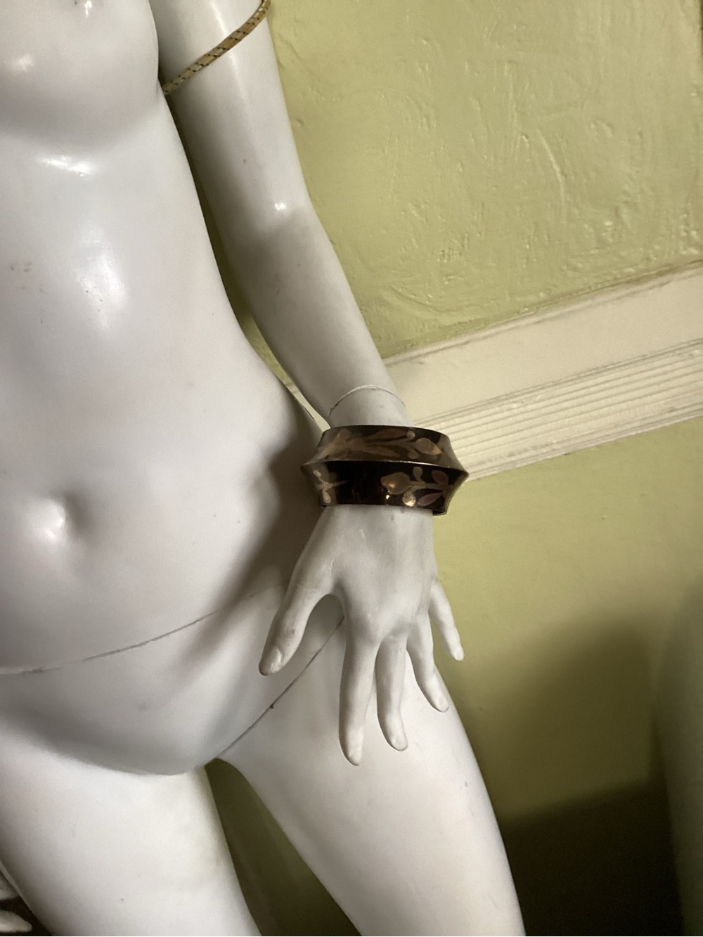 Vintage Floral Etched Metal Bangle